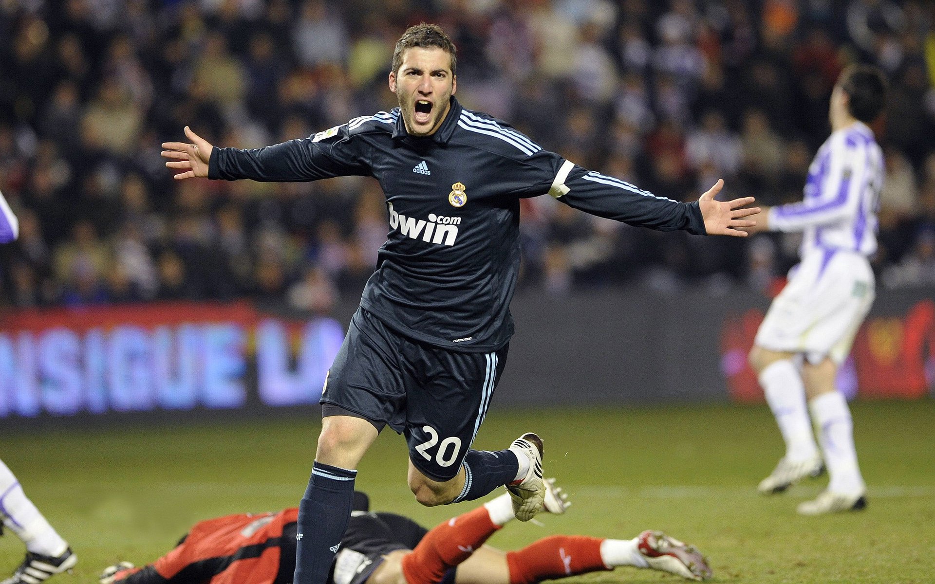 冷兵器与狼群，当杰伦·格林化身为锁，奇才以战术热压击溃森林狼